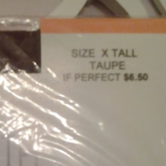 ONLY 4 LEFT / AMY BETH STOCKINGS - NWT - Picture 4 of 4